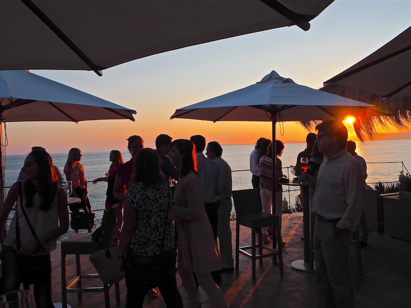 Miembros del equipo jurídico y de gestion de Bufete Buades durante la cena anual del despacho en el Mhares Sea Club