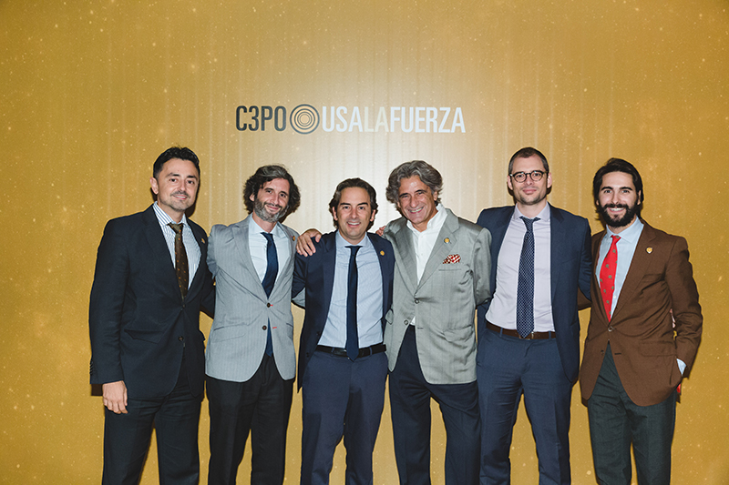 Una representación del despacho acudió a la celebración del 5º aniversario de C3PO USALAFUERZA