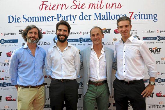 Bufete Buades asiste a la fiesta de verano de Mallorca Zeitung Foto del equipo de Bufete Buades en la fiesta de verano de Mallorca Zeitung