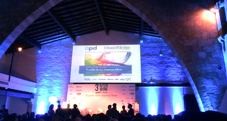 presentes_en_tercer_afterwork_apd